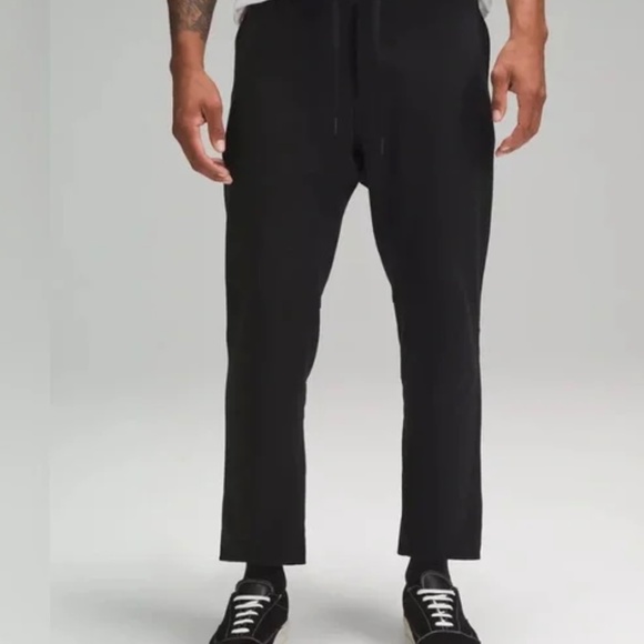 lululemon Relaxed Fit French Terry Jogger XL NWT - Picture 2 of 5